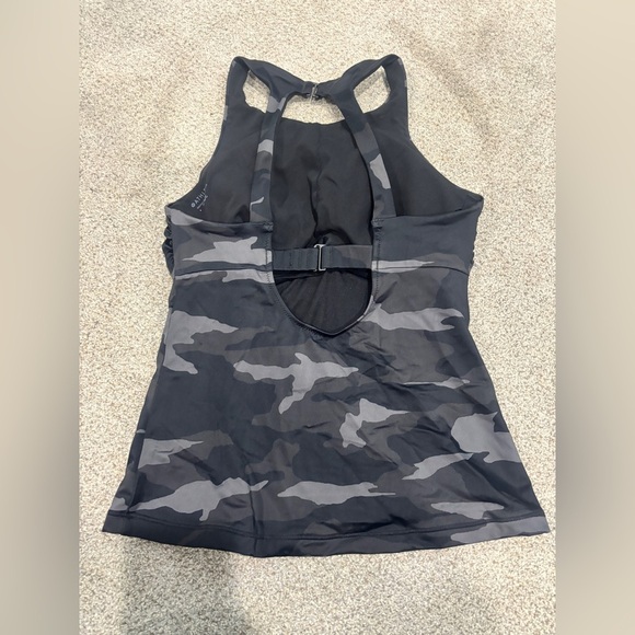 ATHLETA Freestyle Camo Tankini Top ONLY Black 34 B/C Surf Paddle Swim Vacation - Picture 7 of 11
